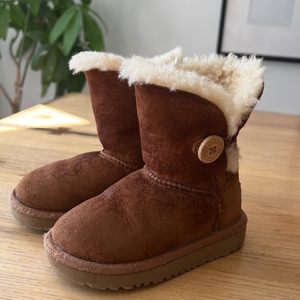 Bailey Button Boot - Picture 4 of 4